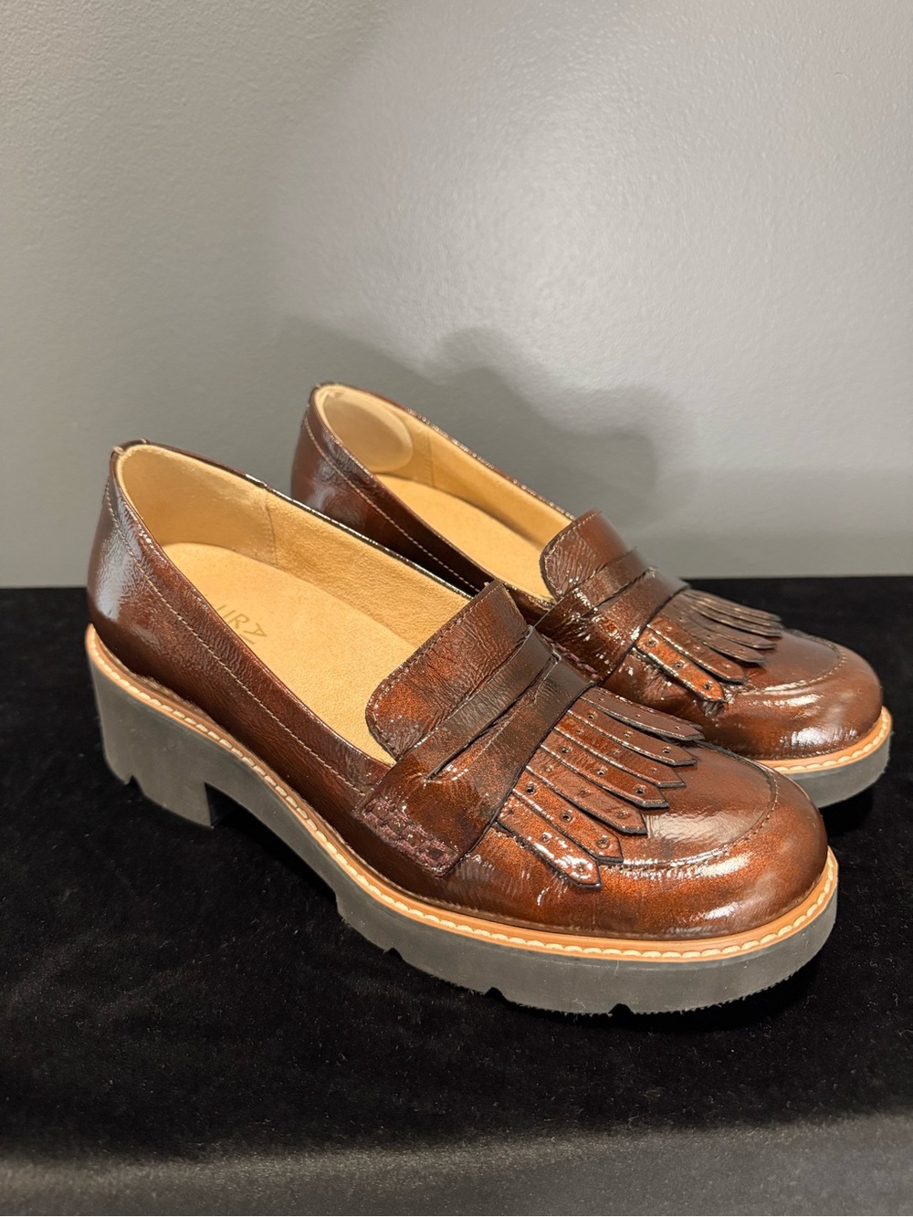 Naturalizer DARCY Patent Leather Loafers Size 8